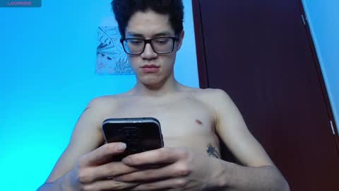  W O L F  online show from November 17, 1:39 pm