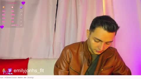 Snapshot of wolfkyng chatting on July 2, 11:38 am Andrew online show from July 2, 11:38 am