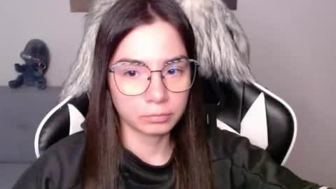 Alex online show from December 2, 2:28 am