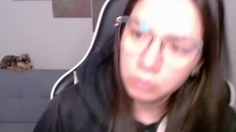 Snapshot of wolfs_daughter chatting on July 13, 2:25 am Alex online show from July 13, 2:25 am