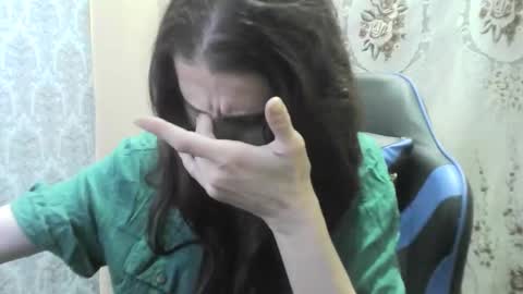 Snapshot of wolfxsnow chatting on November 26, 8:21 pm wolfxsnow online show from November 26, 8:21 pm