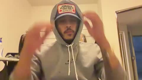 wolfywolf69465 online show from May 4, 1:56 am
