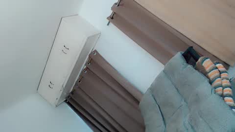 Snapshot of womanoflove chatting on October 31, 4:13 am Jexie online show from October 31, 4:13 am