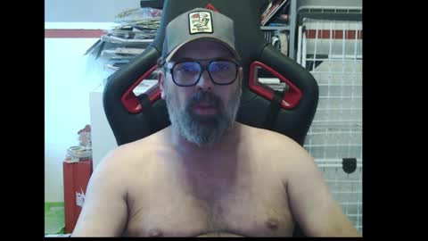 Adam online show from October 1, 3:29 pm