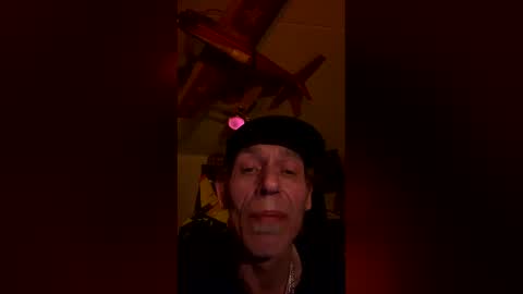 Snapshot of wonderboy3272 chatting on April 2, 9:12 pm guido online show from April 2, 9:12 pm