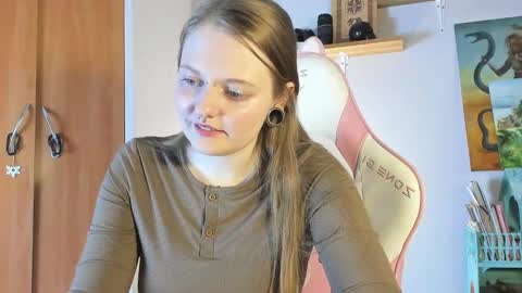 wonderconnie online show from October 2, 1:29 pm