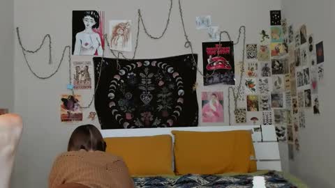 Snapshot of wonderconnie chatting on October 19, 3:34 pm wonderconnie online show from October 19, 3:34 pm