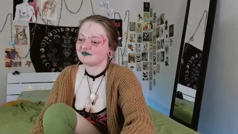 Snapshot of wonderconnie chatting on October 27, 1:59 pm wonderconnie online show from October 27, 1:59 pm