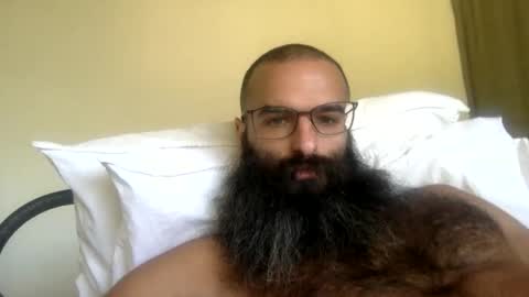 woof_wolf37 online show from March 6, 4:03 pm