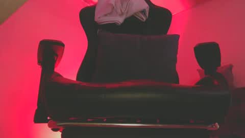 Snapshot of woondeer17 chatting on September 30, 6:35 pm Woondeer online show from September 30, 6:35 pm