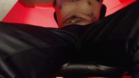 Snapshot of woondeer17 chatting on October 8, 5:32 pm Woondeer online show from October 8, 5:32 pm