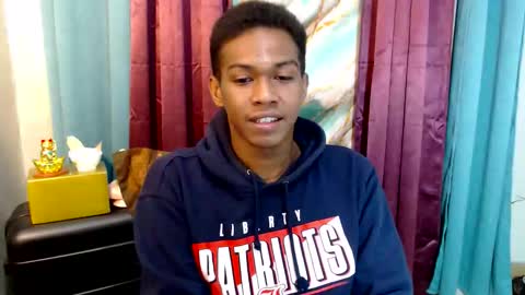 Snapshot of worshipmycockxxx chatting on November 7, 3:23 pm Josh This is my new account now online show from November 7, 3:23 pm