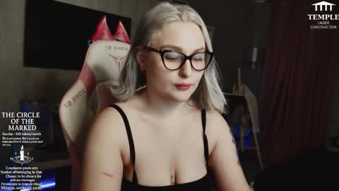 Snapshot of wounded_goddess chatting on October 10, 5:01 pm Goddess Sophy online show from October 10, 5:01 pm