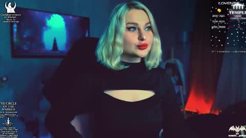 Snapshot of wounded_goddess chatting on December 19, 5:36 am Goddess Sophy online show from December 19, 5:36 am