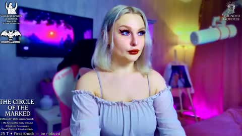 Snapshot of wounded_goddess chatting on February 6, 7:12 am Goddess Sophy online show from February 6, 7:12 am