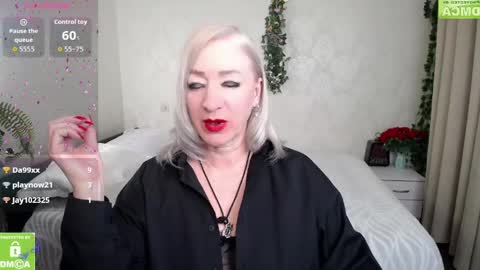 Snapshot of wow_co chatting on April 15, 7:58 pm wow_co online show from April 15, 7:58 pm