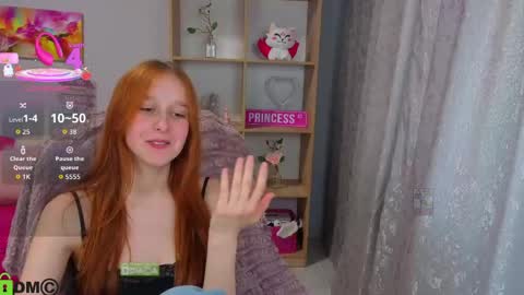 wow_emma_ online show from June 4, 1:17 pm