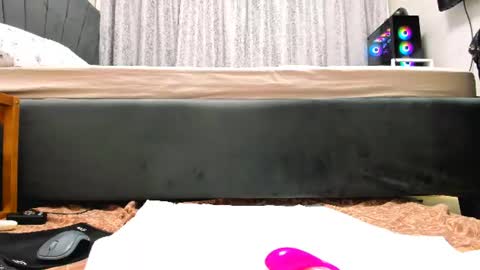              online show from August 2, 5:39 am