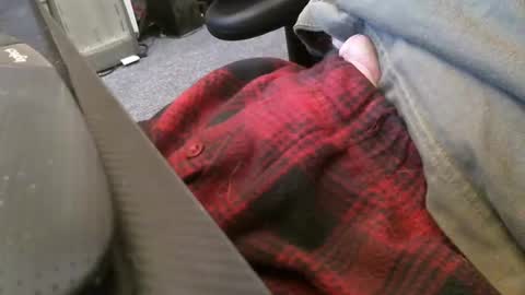 Snapshot of wrangleat0r chatting on December 12, 3:10 am wrangleat0r online show from December 12, 3:10 am