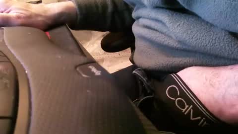 Snapshot of wrangleat0r chatting on February 10, 3:57 am wrangleat0r online show from February 10, 3:57 am