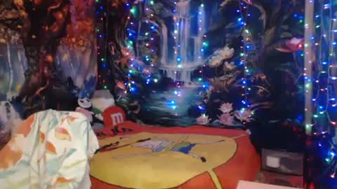 Snapshot of wrenlifux chatting on December 20, 6:02 pm wrenley online show from December 20, 6:02 pm