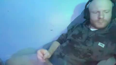 Snapshot of wtfiamhorny chatting on November 27, 4:09 pm iTsDaddieBaby online show from November 27, 4:09 pm