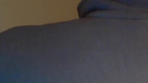 Wuki online show from December 28, 3:48 pm