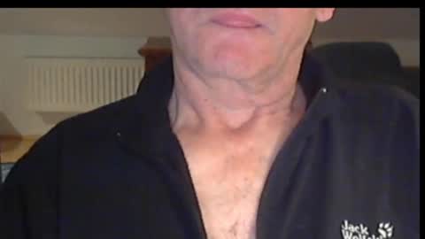 Snapshot of wuki123 chatting on April 11, 8:46 pm Wuki online show from April 11, 8:46 pm