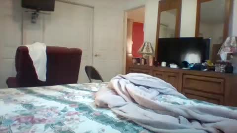 Snapshot of wvmountainlover chatting on January 13, 7:31 pm wvmountainlover online show from January 13, 7:31 pm