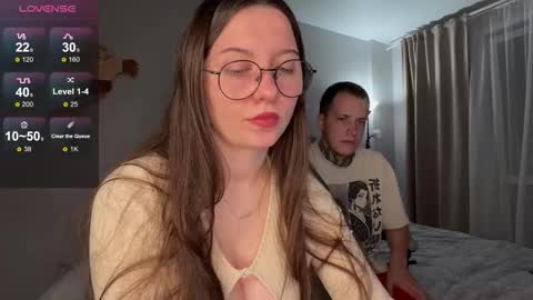 Snapshot of wwow_meow chatting on October 4, 3:21 pm Eric and Christine 3 online show from October 4, 3:21 pm