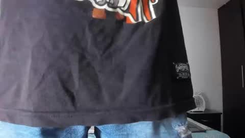 Snapshot of wyatt_2 chatting on October 24, 12:01 pm wyatt online show from October 24, 12:01 pm