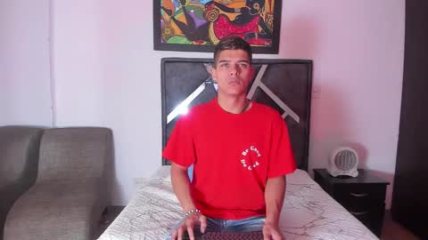 Snapshot of wyatt_2 chatting on November 4, 12:04 pm wyatt online show from November 4, 12:04 pm