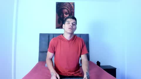 Snapshot of wyatt_2 chatting on November 13, 11:31 am wyatt online show from November 13, 11:31 am