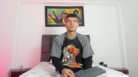 Snapshot of wyatt_2 chatting on November 20, 11:43 am wyatt online show from November 20, 11:43 am