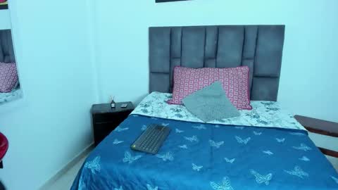 Snapshot of wyatt_2 chatting on November 21, 11:53 am wyatt online show from November 21, 11:53 am