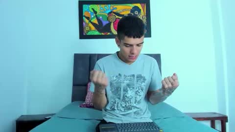 Snapshot of wyatt_2 chatting on November 24, 12:16 pm wyatt online show from November 24, 12:16 pm