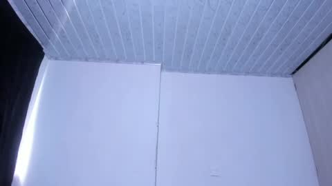 Snapshot of wyatt_smith71 chatting on May 4, 5:42 pm wyatt_smith71 online show from May 4, 5:42 pm