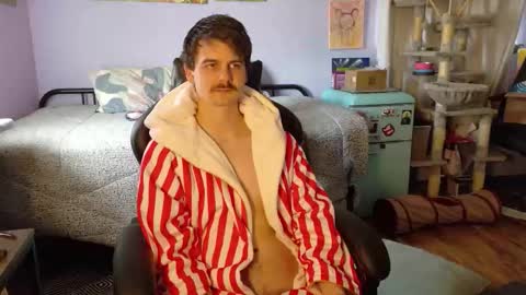 Wyatt online show from November 12, 7:35 pm