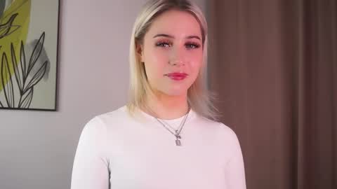 Lily online show from February 18, 12:23 pm