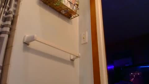 Snapshot of x2kayx2 chatting on November 1, 1:35 pm x2kayx2 online show from November 1, 1:35 pm