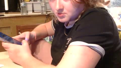 x2kayx2 online show from February 4, 1:11 am