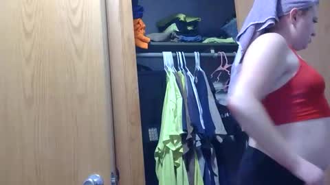 x2kayx2 online show from March 6, 9:11 pm