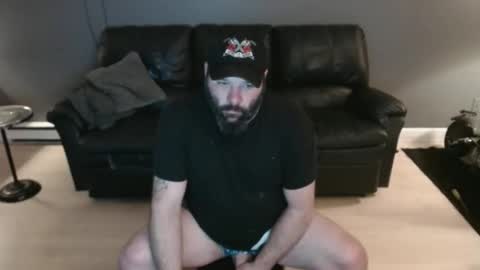 Snapshot of x69xsmilyx69x chatting on November 8, 6:13 am Kevin online show from November 8, 6:13 am