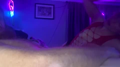 Snapshot of x7i3zuvfcwxym8naezgb chatting on December 22, 11:07 am Whatyouwantbest online show from December 22, 11:07 am