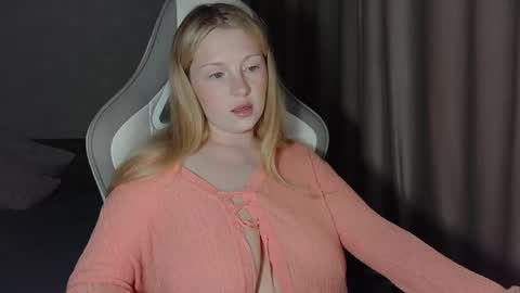 Snapshot of x__ivy_x chatting on May 15, 5:53 pm eva online show from May 15, 5:53 pm