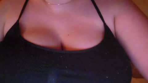 Mariah  online show from August 1, 7:51 am
