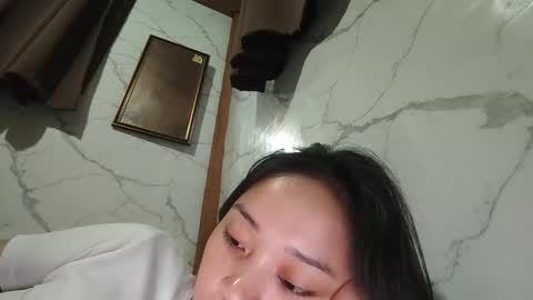 Snapshot of x_lyca_x chatting on March 20, 10:03 pm x_lyca_x online show from March 20, 10:03 pm