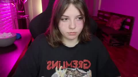 LOVE NERDS ONLY online show from May 24, 3:11 am