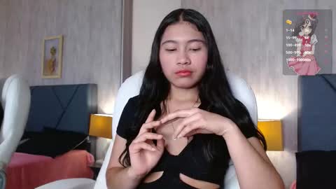 Snapshot of xaander_ chatting on November 24, 3:06 am aurora online show from November 24, 3:06 am