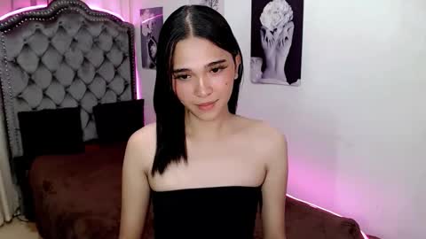 xairah_doux online show from October 25, 4:20 am